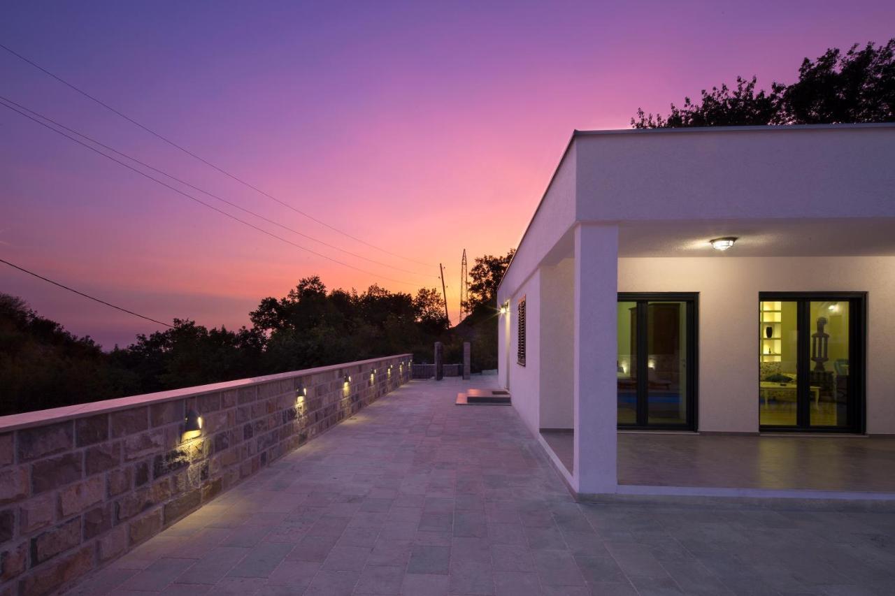 Villa Latina 2 بودفا المظهر الخارجي الصورة