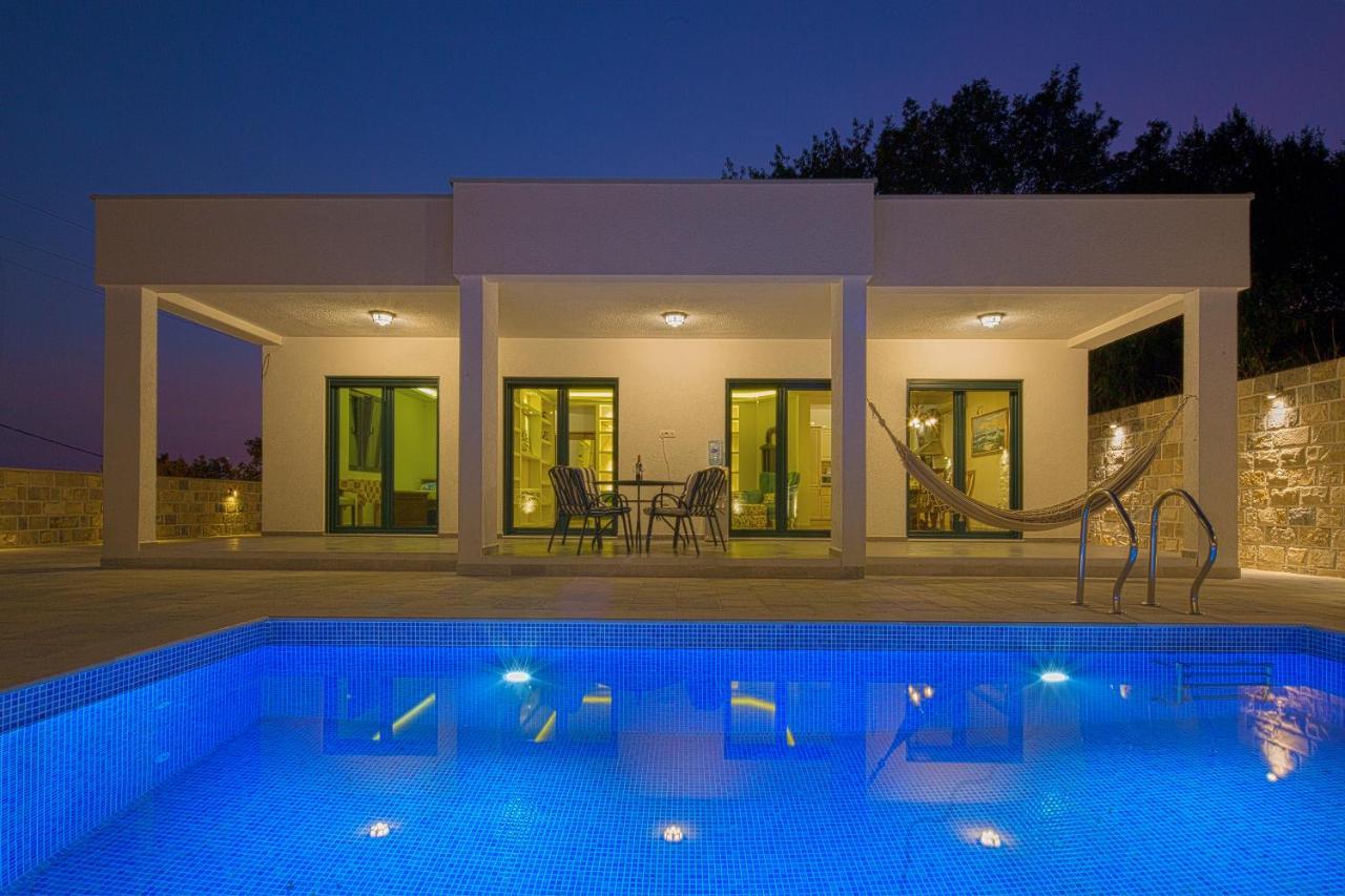 Villa Latina 2 بودفا المظهر الخارجي الصورة