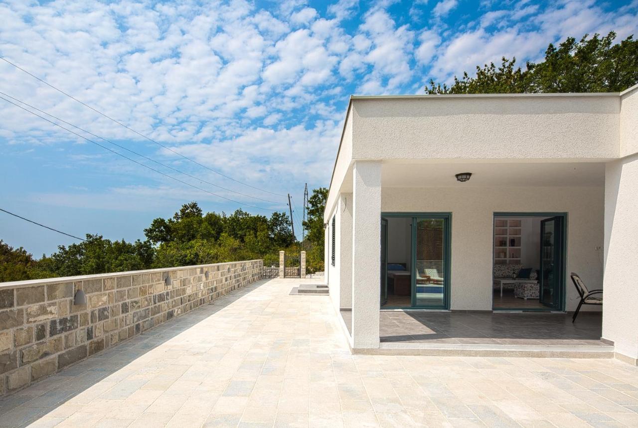 Villa Latina 2 بودفا المظهر الخارجي الصورة